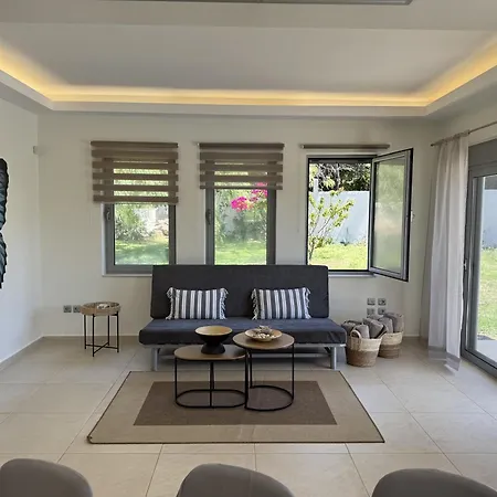 Home22 *